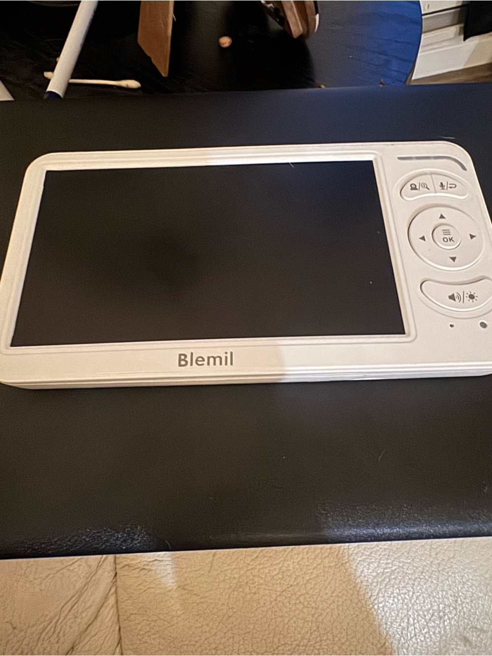 Blemil White Portable Video Monitor for Women